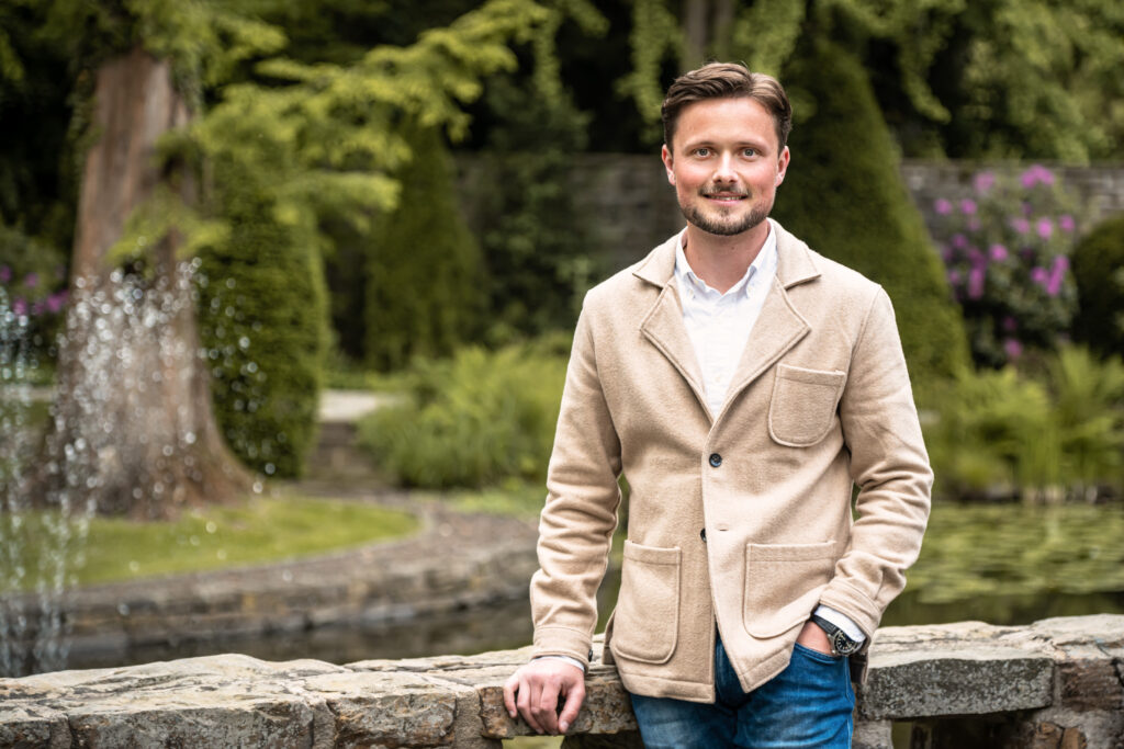 Immobilienmakler vor Ort